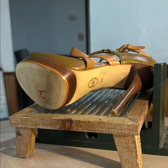 Michael Kors Tan Strappy Women's Heels - Picture 6 of 12